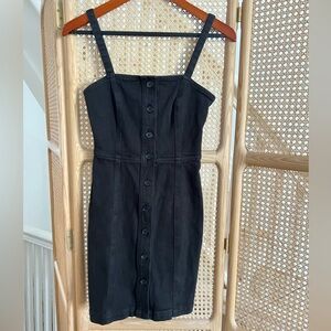Aritzia Wilfred Free Shasta Dress in size 0. Excellent condition. Button up midi